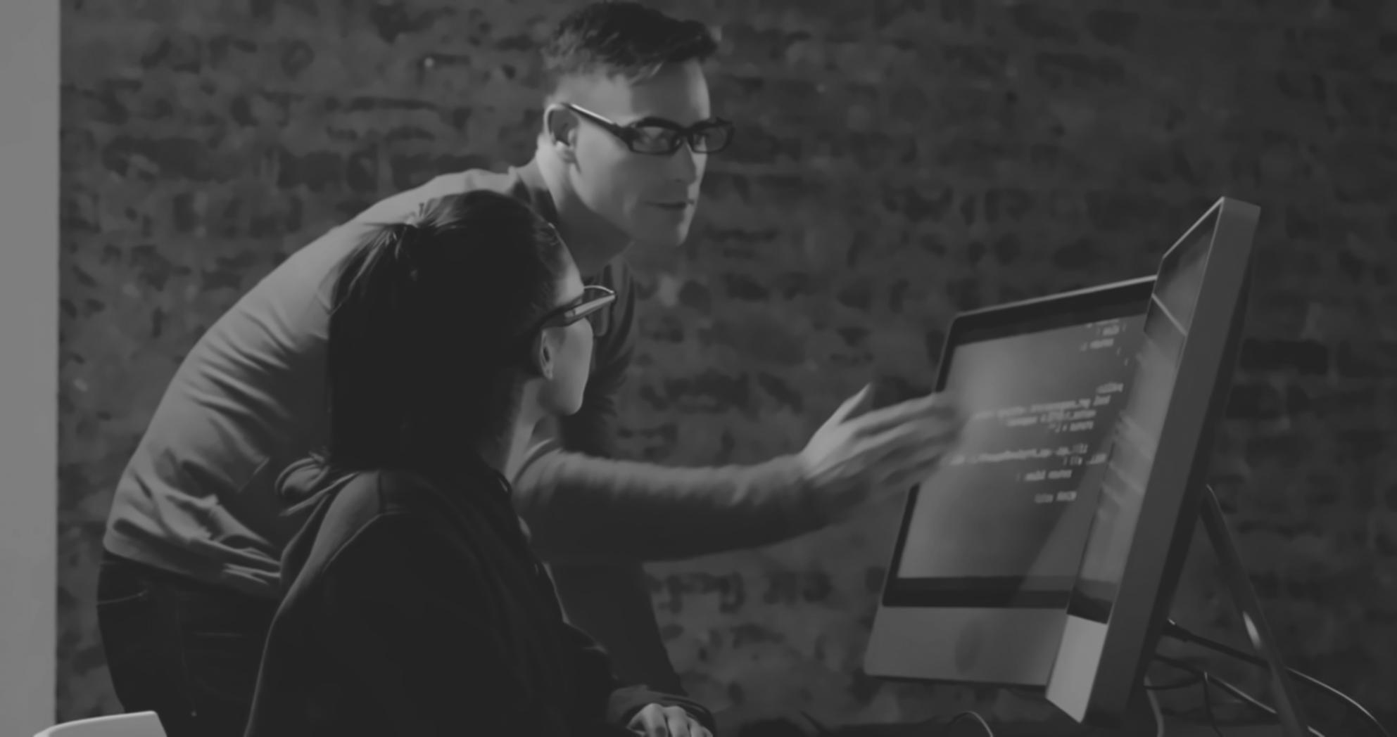 Instructor demonstrating 3D modeling workflow in Blender